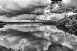 Bretagne reflet sur le lac